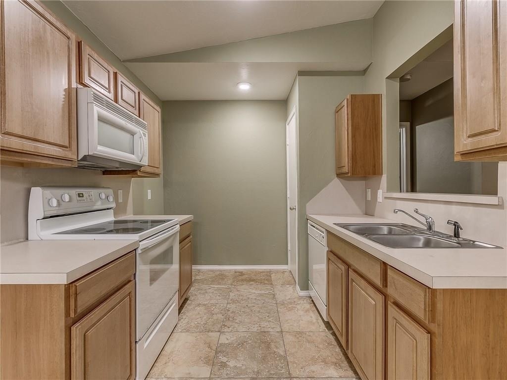 15505 Acacia Road - Photo 3