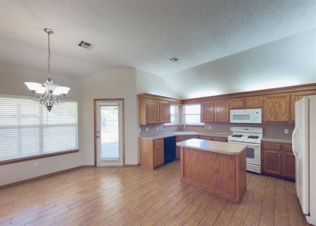 1633 Sw 32nd Street - Photo 5