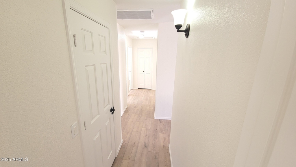 845 W Vaughn Avenue - Photo 13