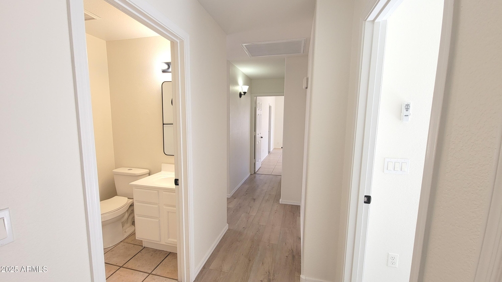 845 W Vaughn Avenue - Photo 14