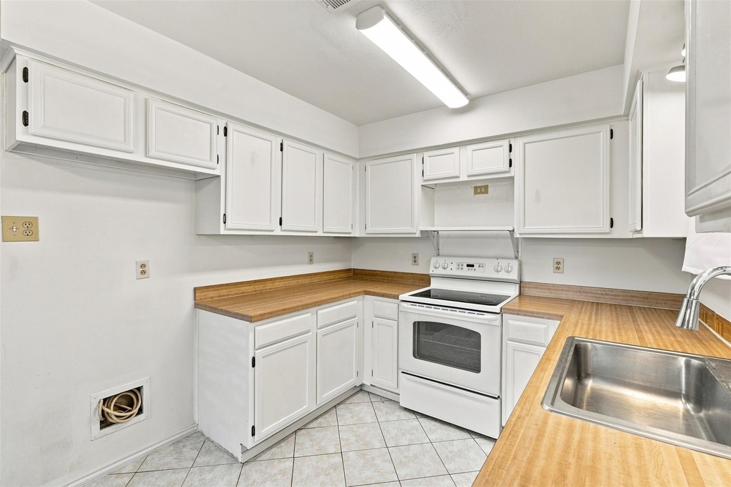 5909 Lake Hubbard Parkway - Photo 5