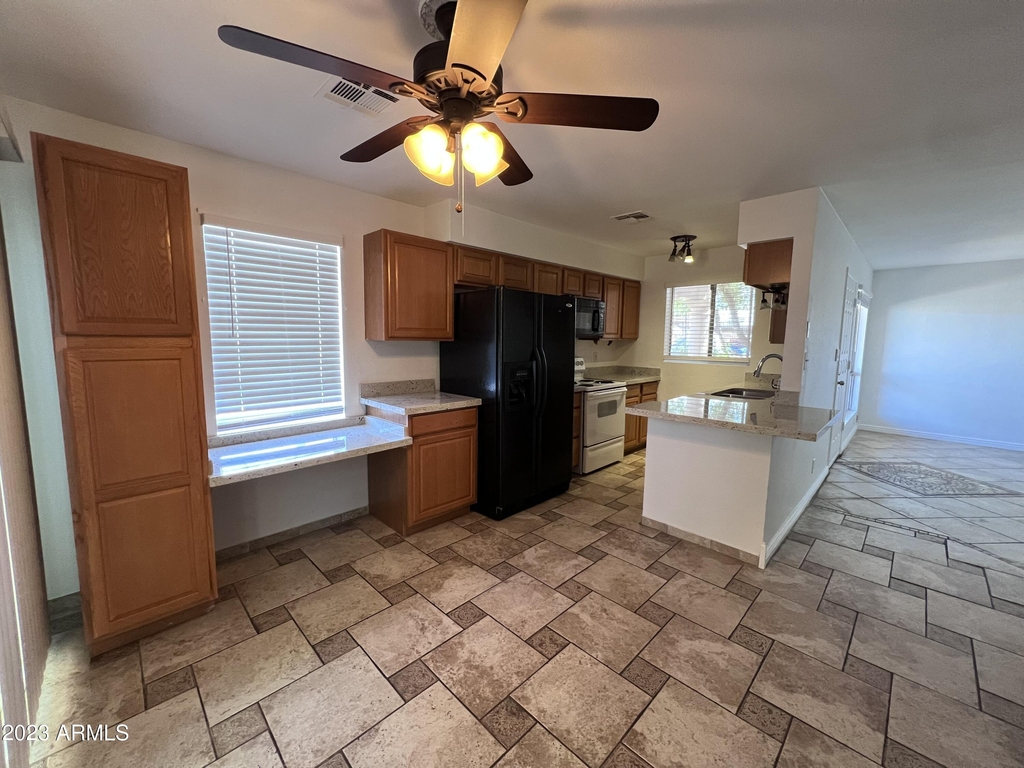 95 N Cooper Road - Photo 0