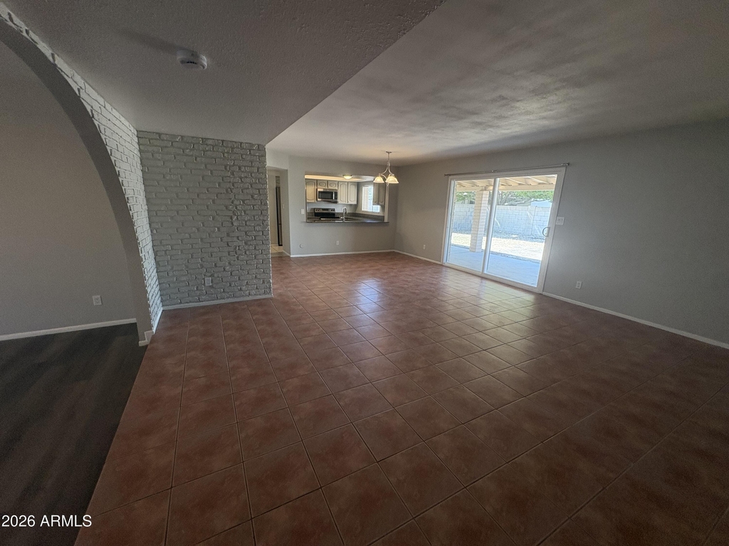 5808 W Mary Jane Lane - Photo 2