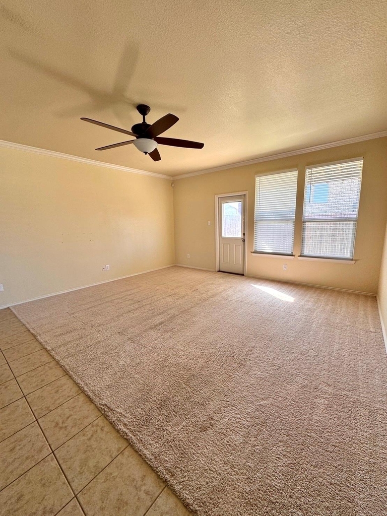 429 Mariscal Place - Photo 5