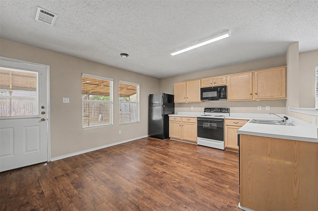 5225 Newcastle Lane - Photo 5