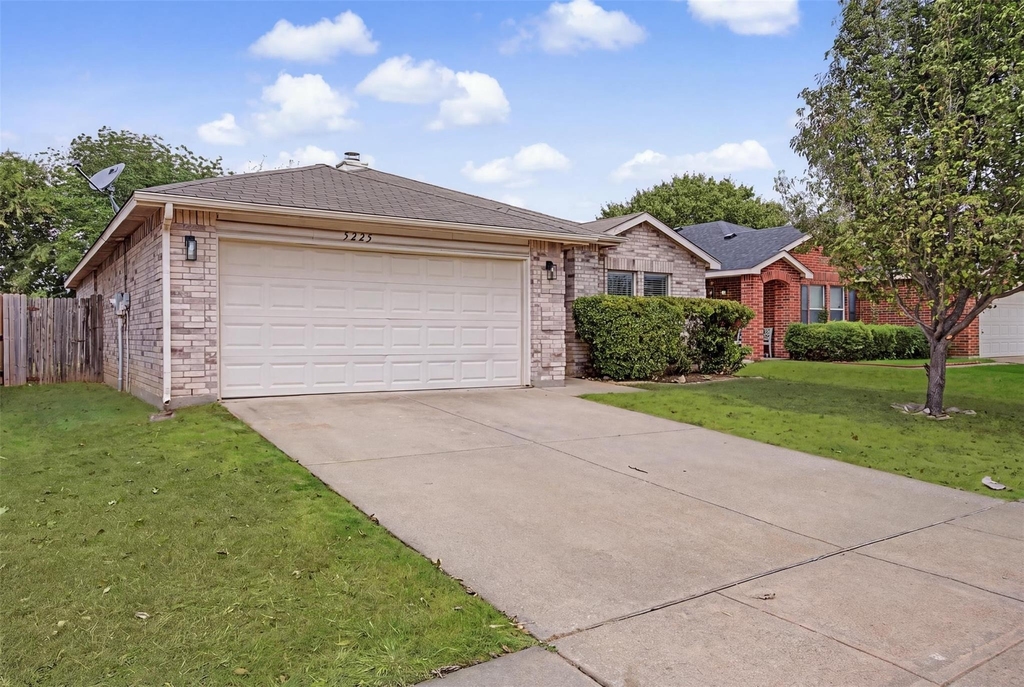 5225 Newcastle Lane - Photo 0
