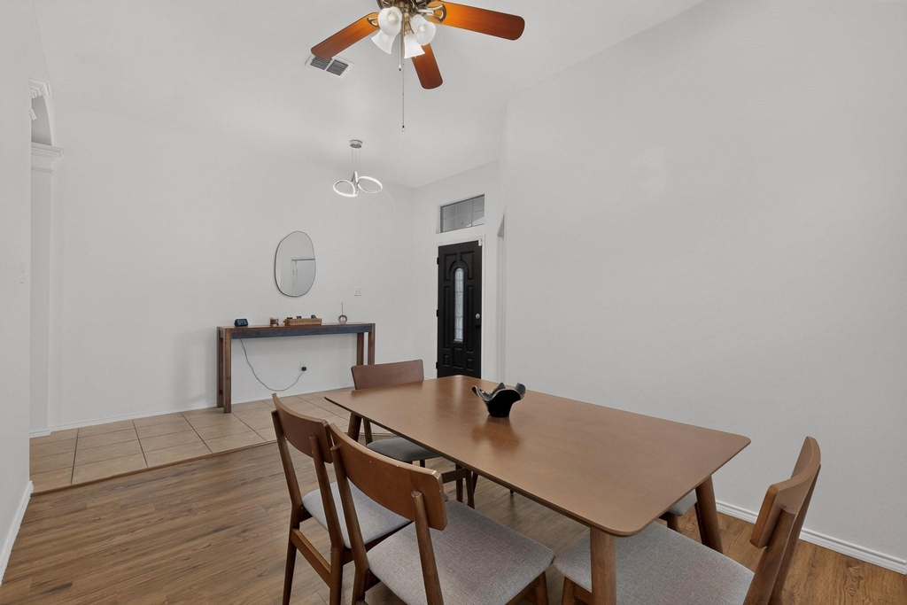 905 Lake Grove Drive - Photo 16