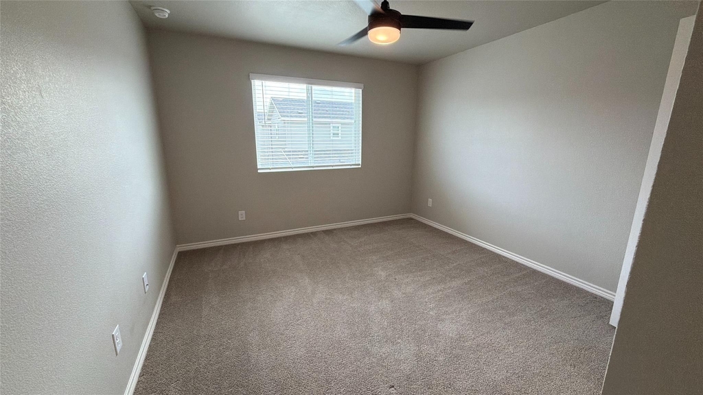 1929 Woodlawn Way - Photo 8