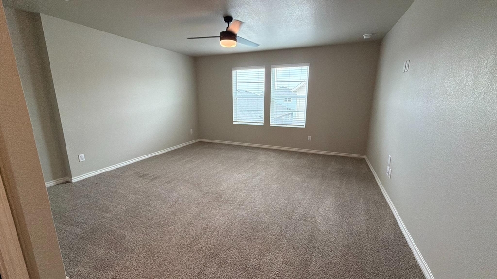 1929 Woodlawn Way - Photo 11