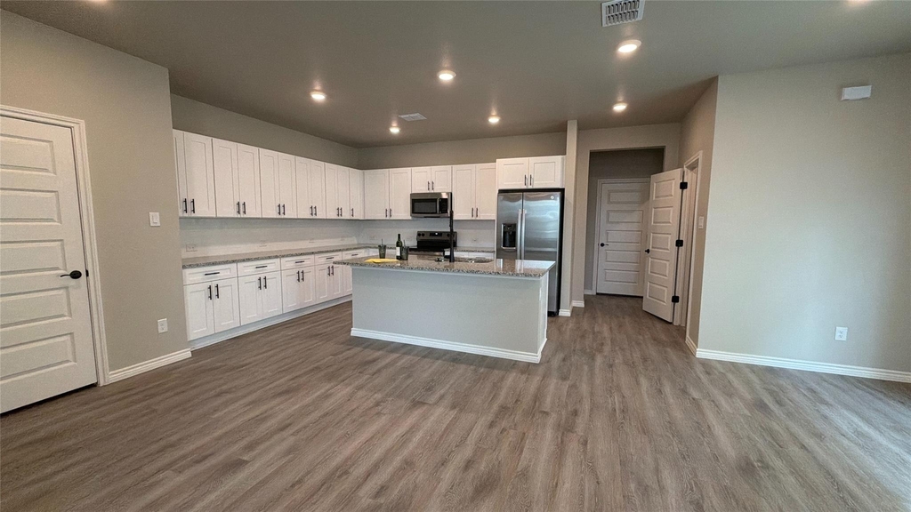 1929 Woodlawn Way - Photo 1