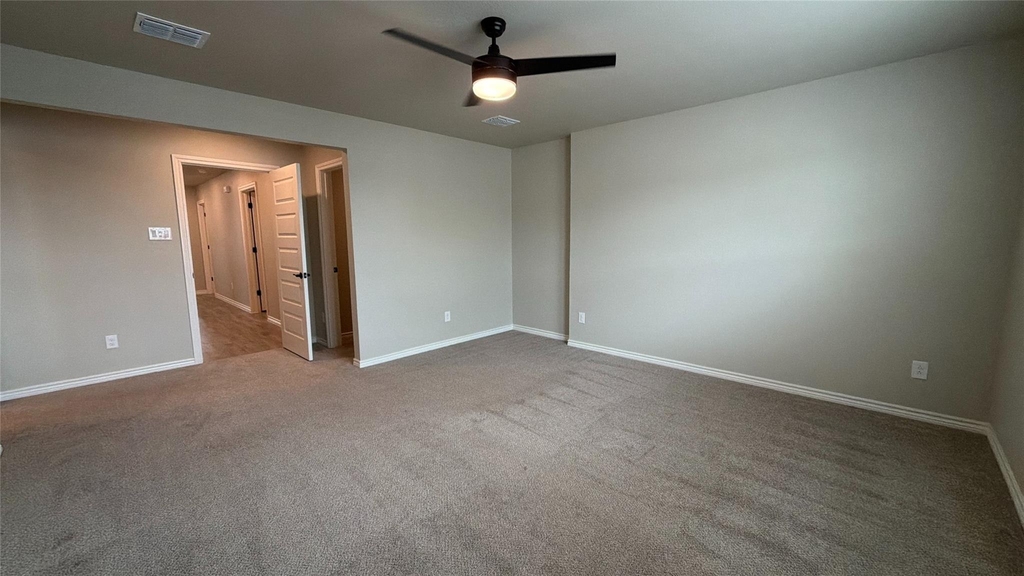 1929 Woodlawn Way - Photo 12