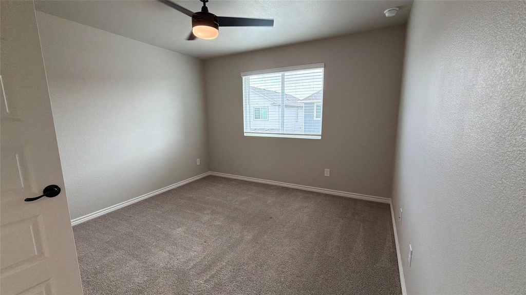 1929 Woodlawn Way - Photo 9