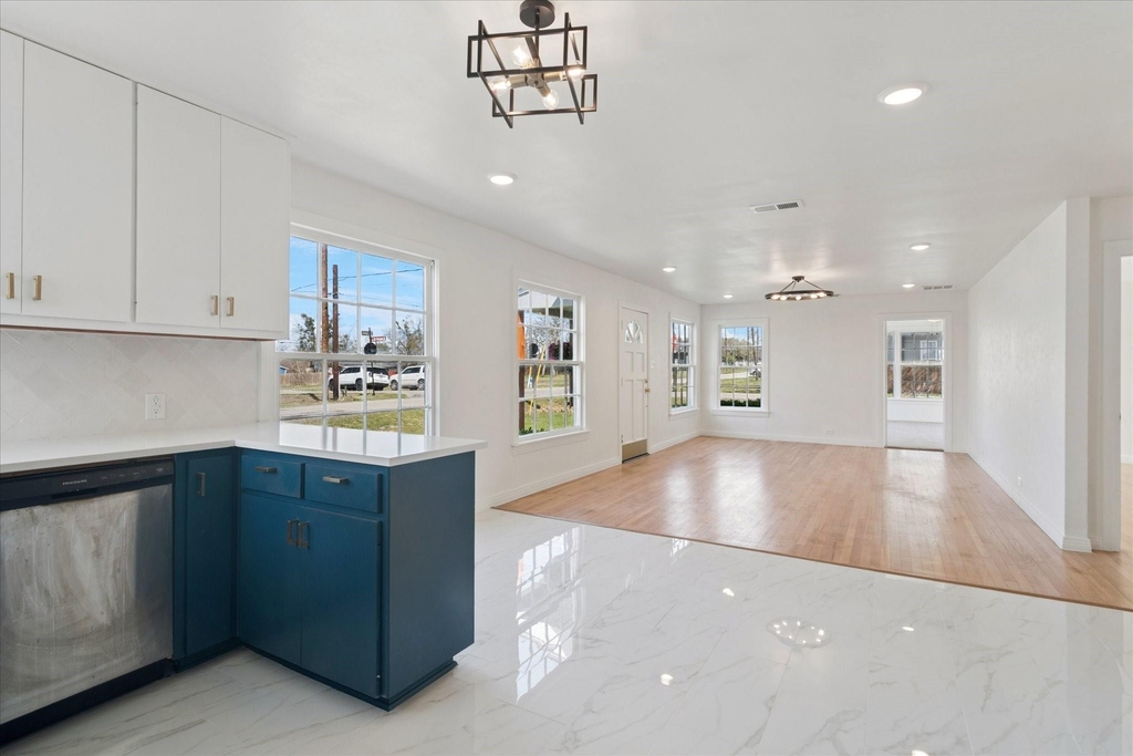 602 W Pecan Street - Photo 14