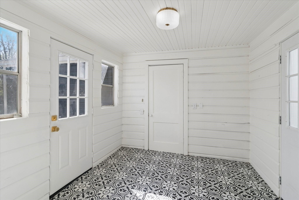 602 W Pecan Street - Photo 28