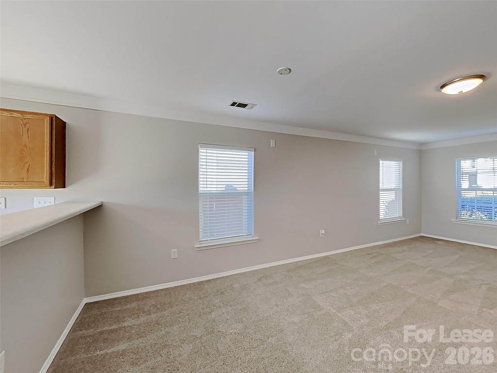 4409 Kiddle Lane - Photo 5