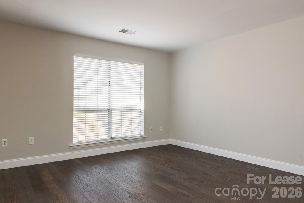 5001 Sharon Road - Photo 18