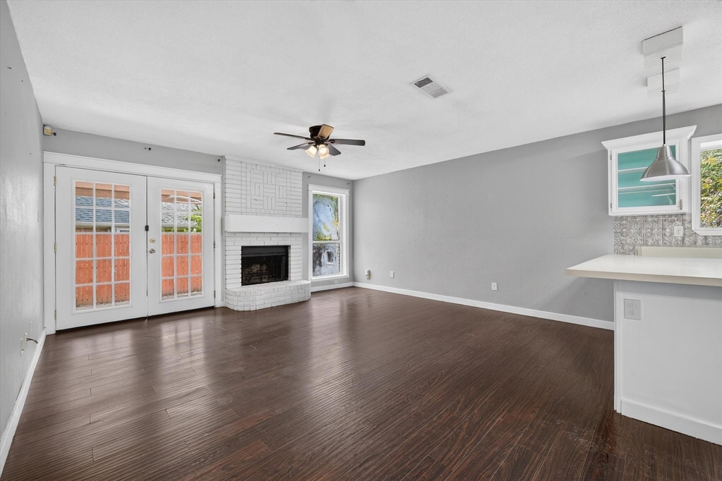 7001 Bentley Avenue - Photo 9