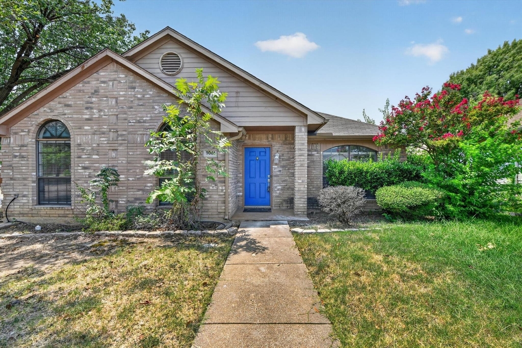 7001 Bentley Avenue - Photo 1