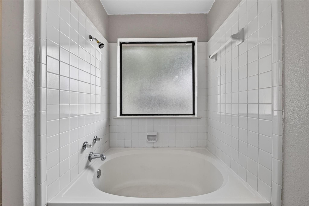 7001 Bentley Avenue - Photo 22