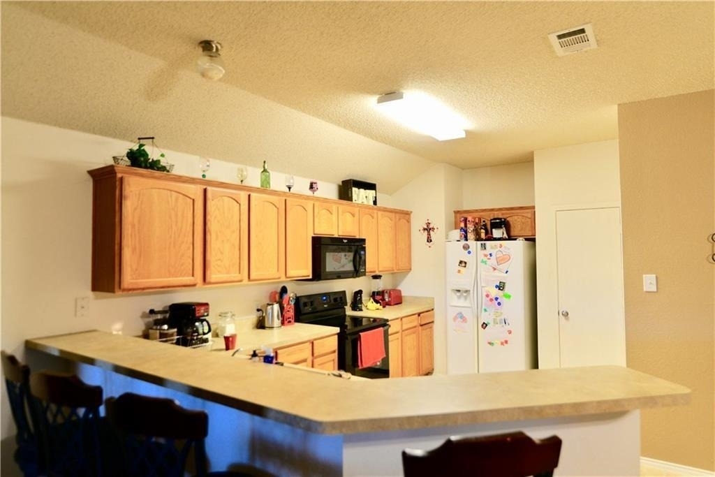 602 Diamond Creek Drive - Photo 1