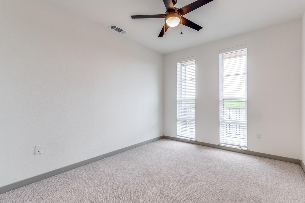 5215 Capitol Avenue - Photo 10