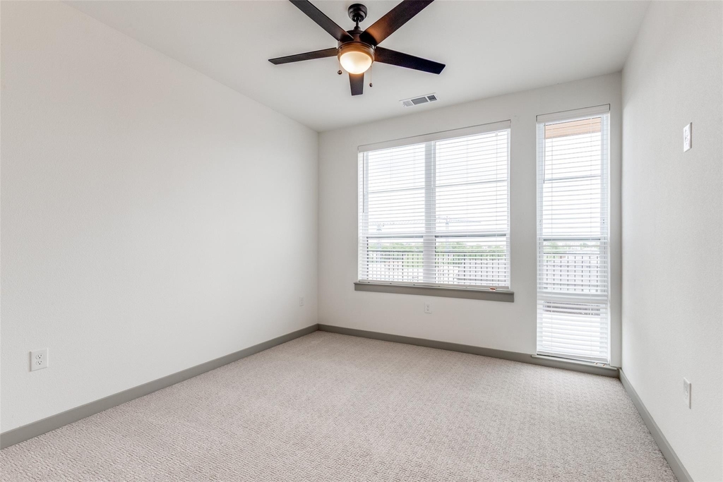 5215 Capitol Avenue - Photo 7