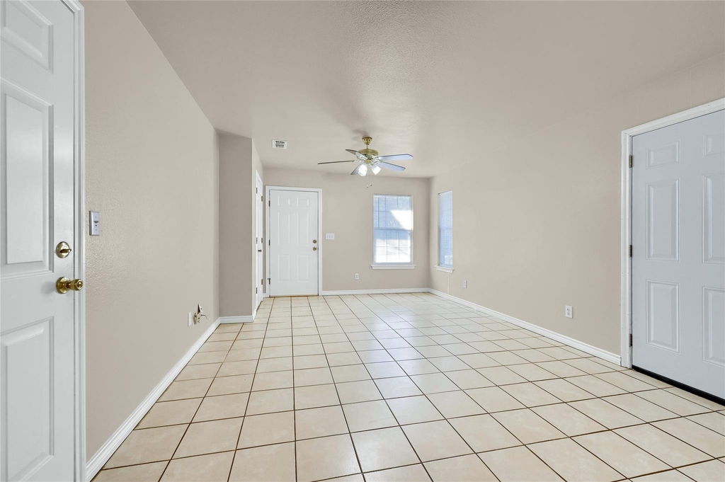 1025 Rice Street - Photo 6