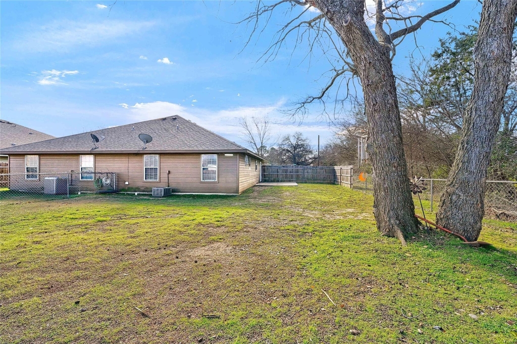 1025 Rice Street - Photo 19