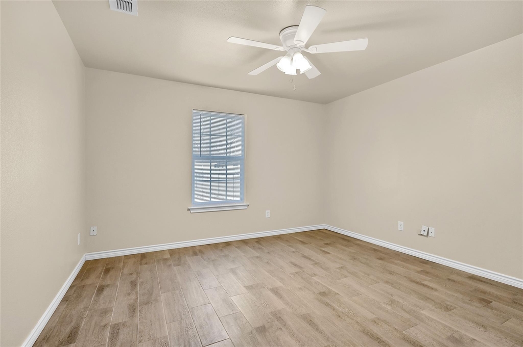 1025 Rice Street - Photo 11
