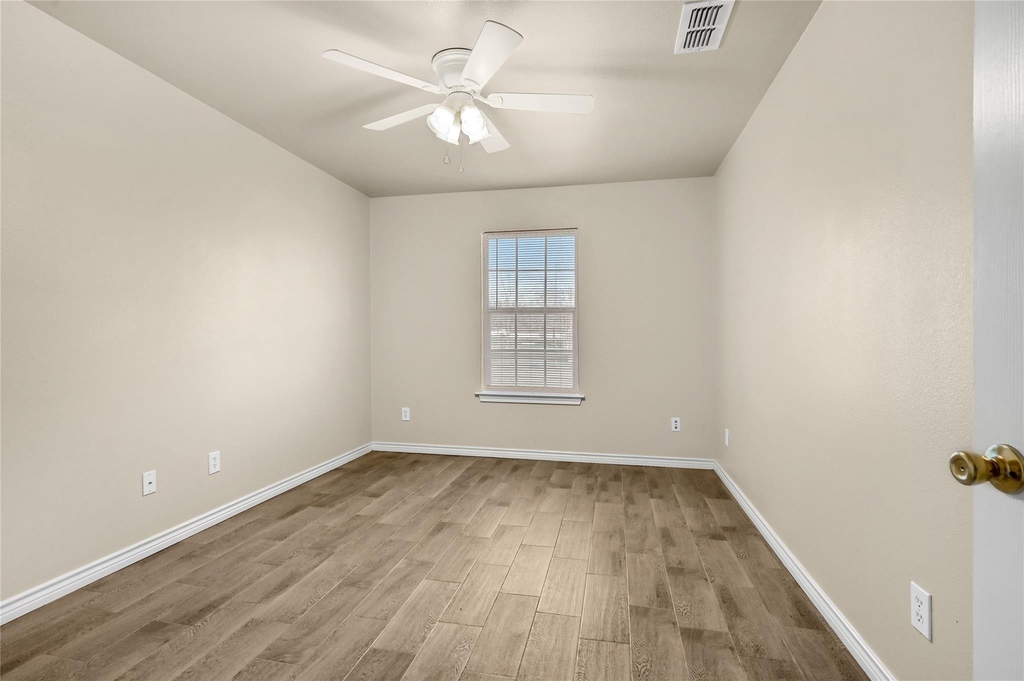1025 Rice Street - Photo 10