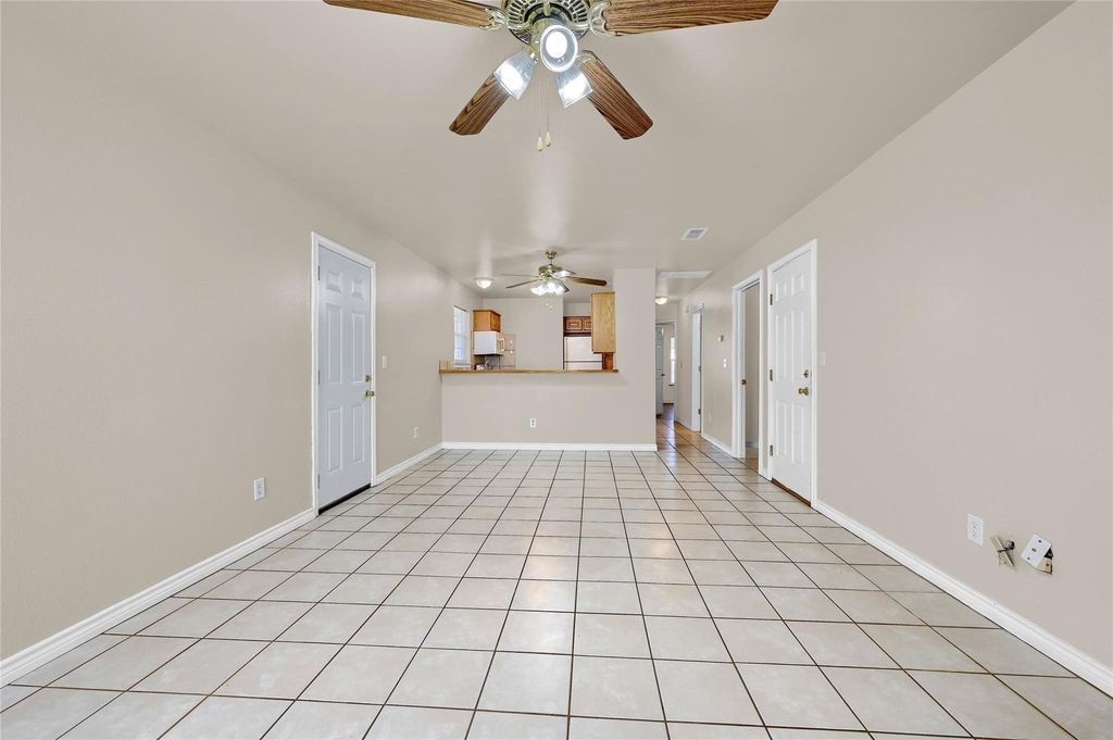 1025 Rice Street - Photo 3