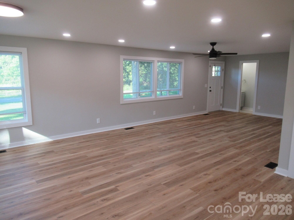2378 Reepsville Road - Photo 6