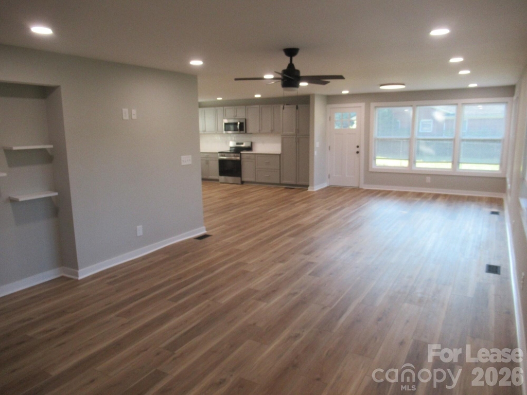 2378 Reepsville Road - Photo 3