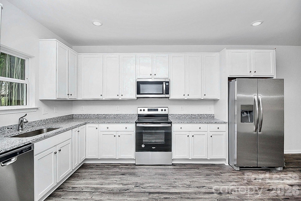 1616 Weldon Street - Photo 11