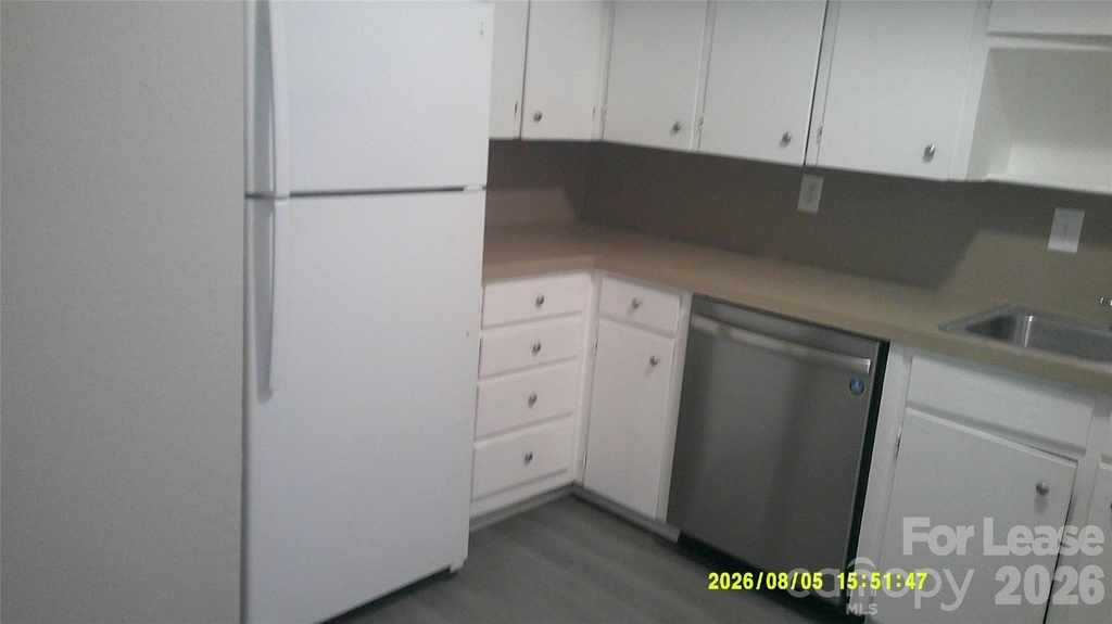 253 16th Avenue Ne - Photo 3