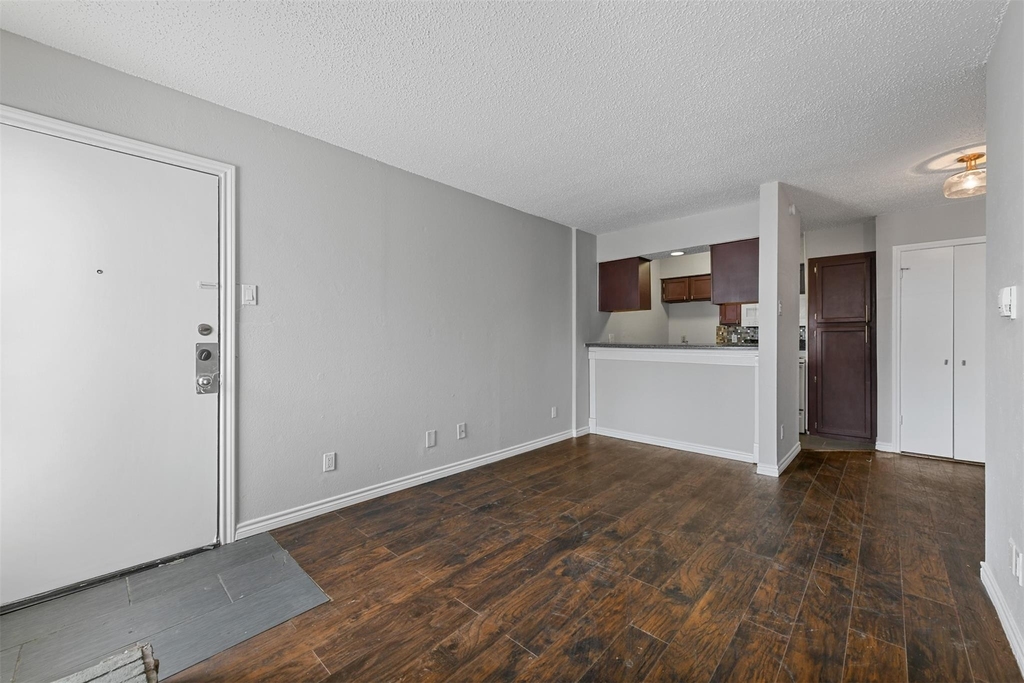 9520 Royal Lane - Photo 1