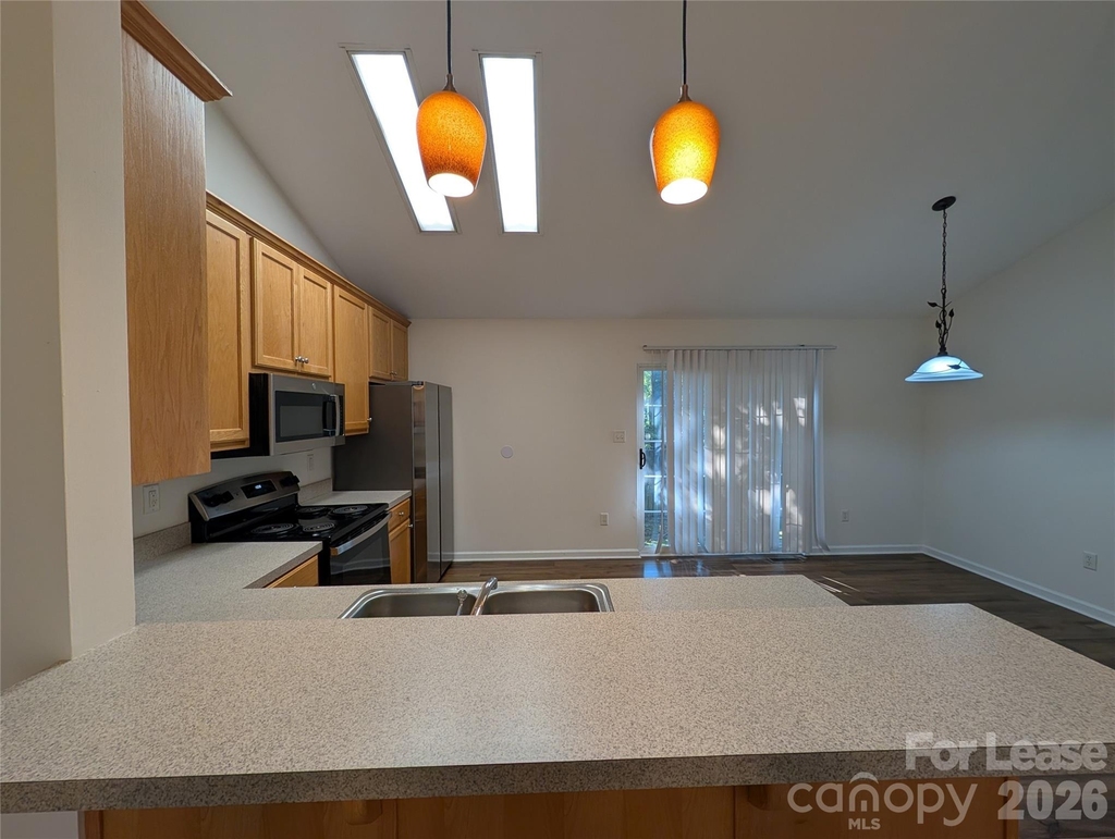 106 Aljen Court - Photo 5