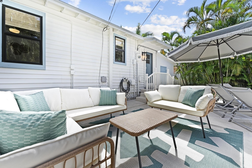 721 Dobbins Street - Photo 11