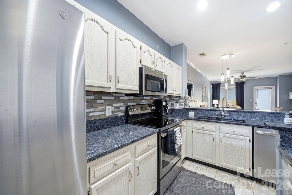 1029 Park West Drive - Photo 5