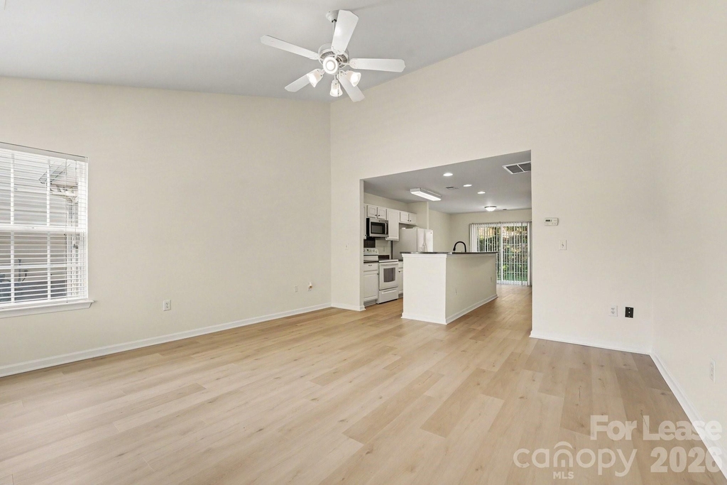 2163 Wexford Way - Photo 11