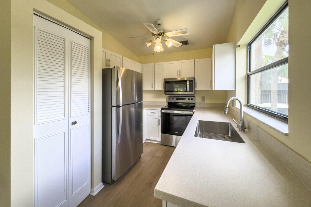 3362 Lucerne Park Drive - Photo 6