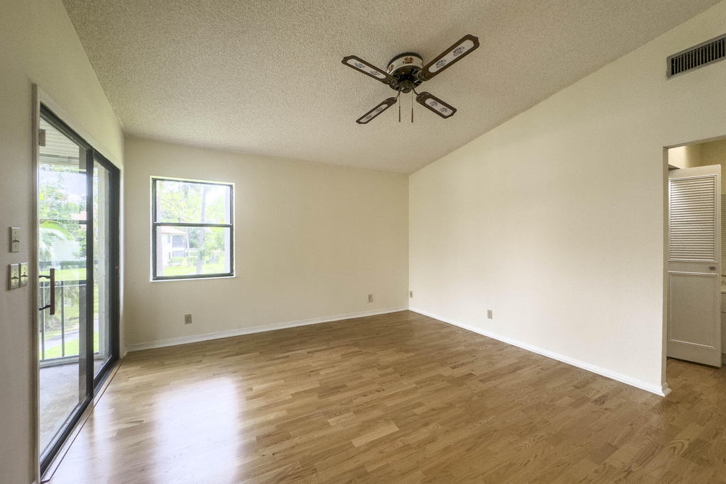3362 Lucerne Park Drive - Photo 10