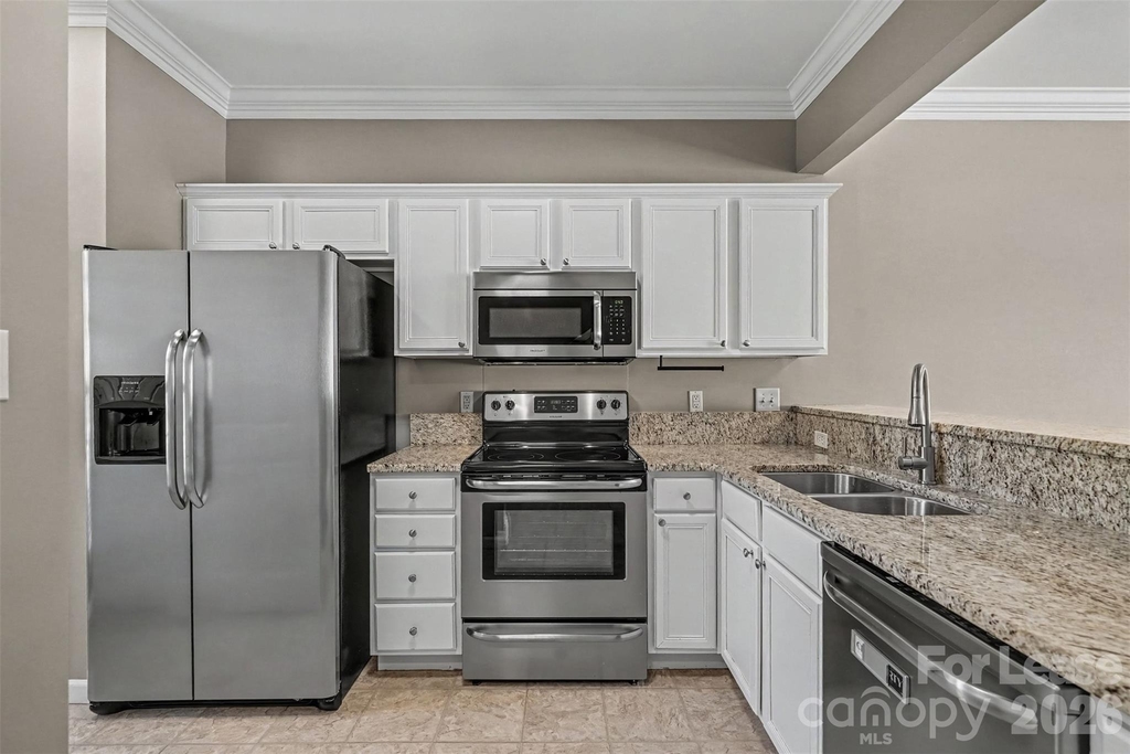 224 Ross Moore Avenue - Photo 6