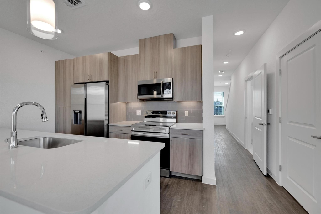 10030 Garland Road - Photo 4