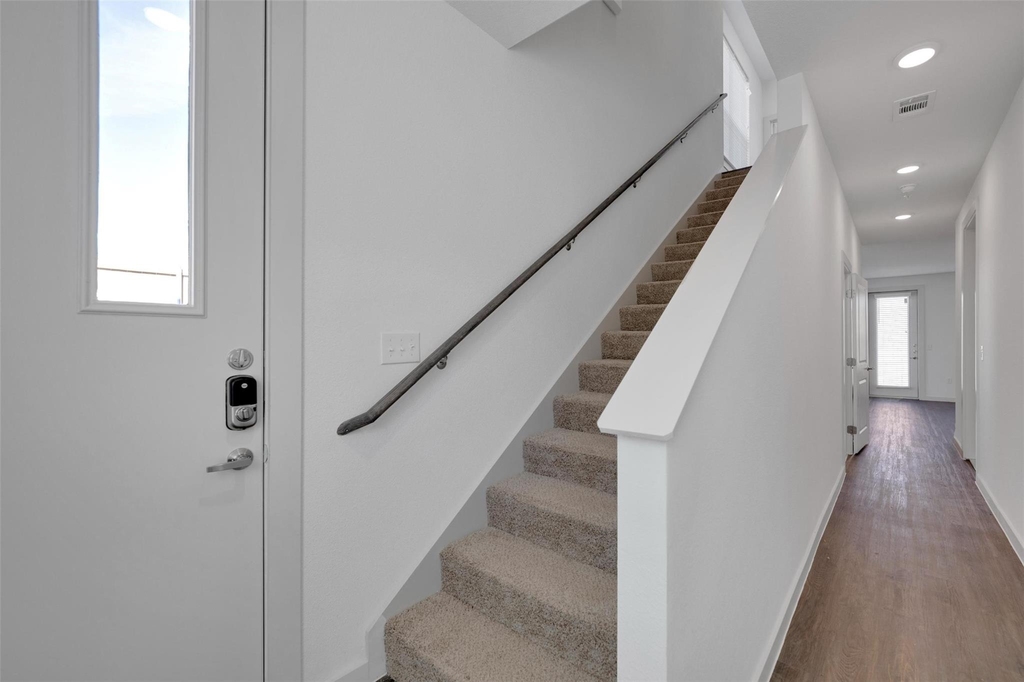 10030 Garland Road - Photo 3