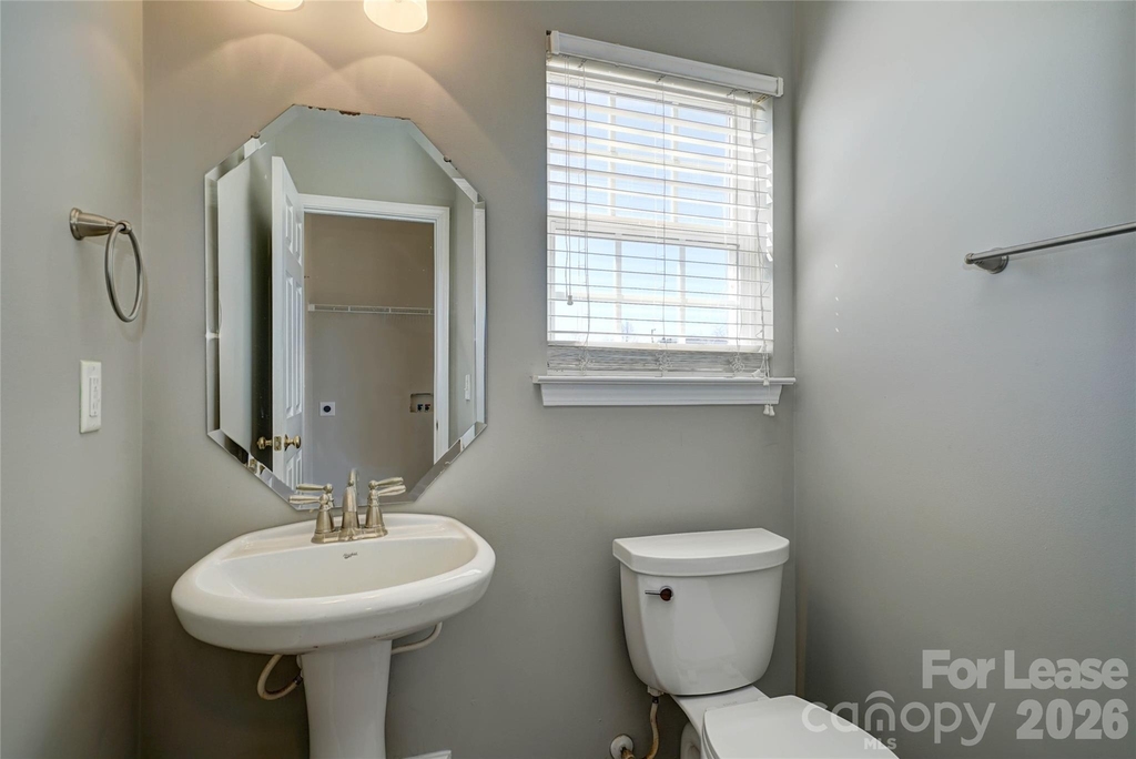 2034 Wexford Way - Photo 12