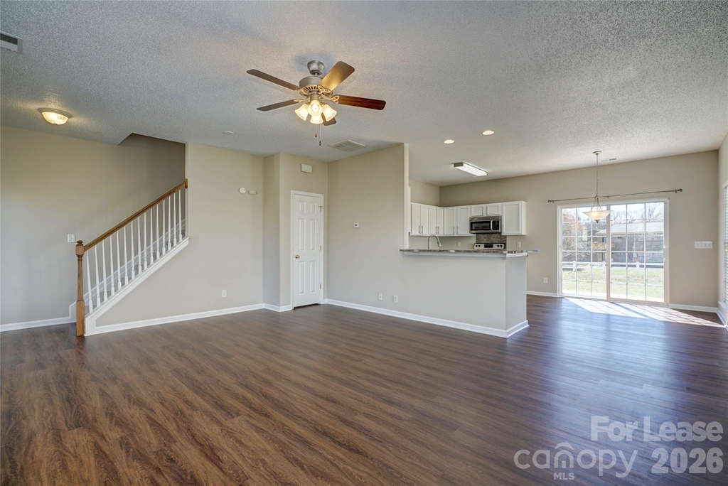 2034 Wexford Way - Photo 5