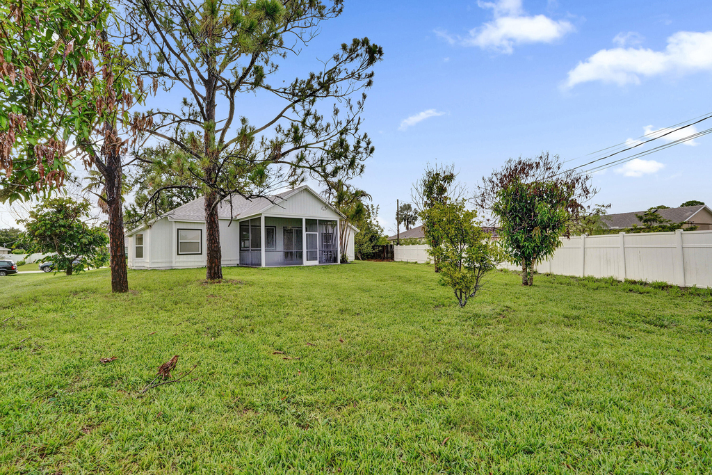 1237 Sw Edinburgh Drive - Photo 57