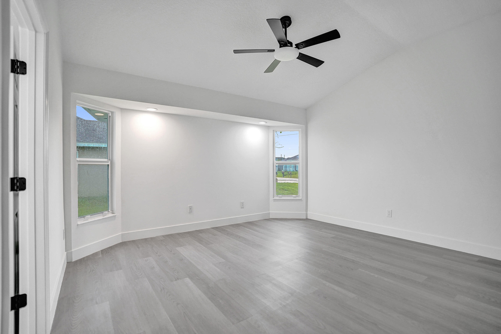 1237 Sw Edinburgh Drive - Photo 27