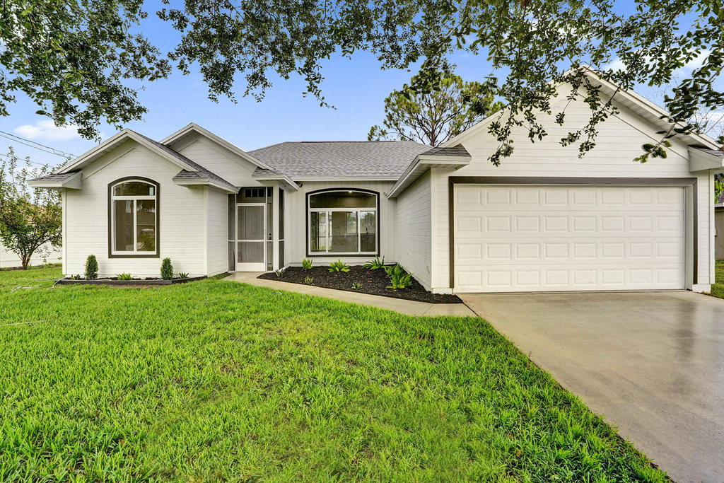 1237 Sw Edinburgh Drive - Photo 0